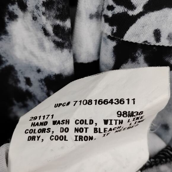 A. Byer Ruffled Blouse Size Medium Black and White Racer Back - Picture 9 of 9